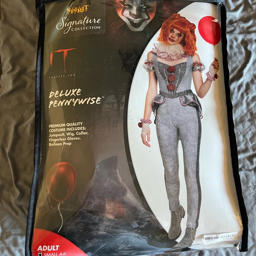 Spirit Halloween Pennywise Costume - Picture 1 of 6